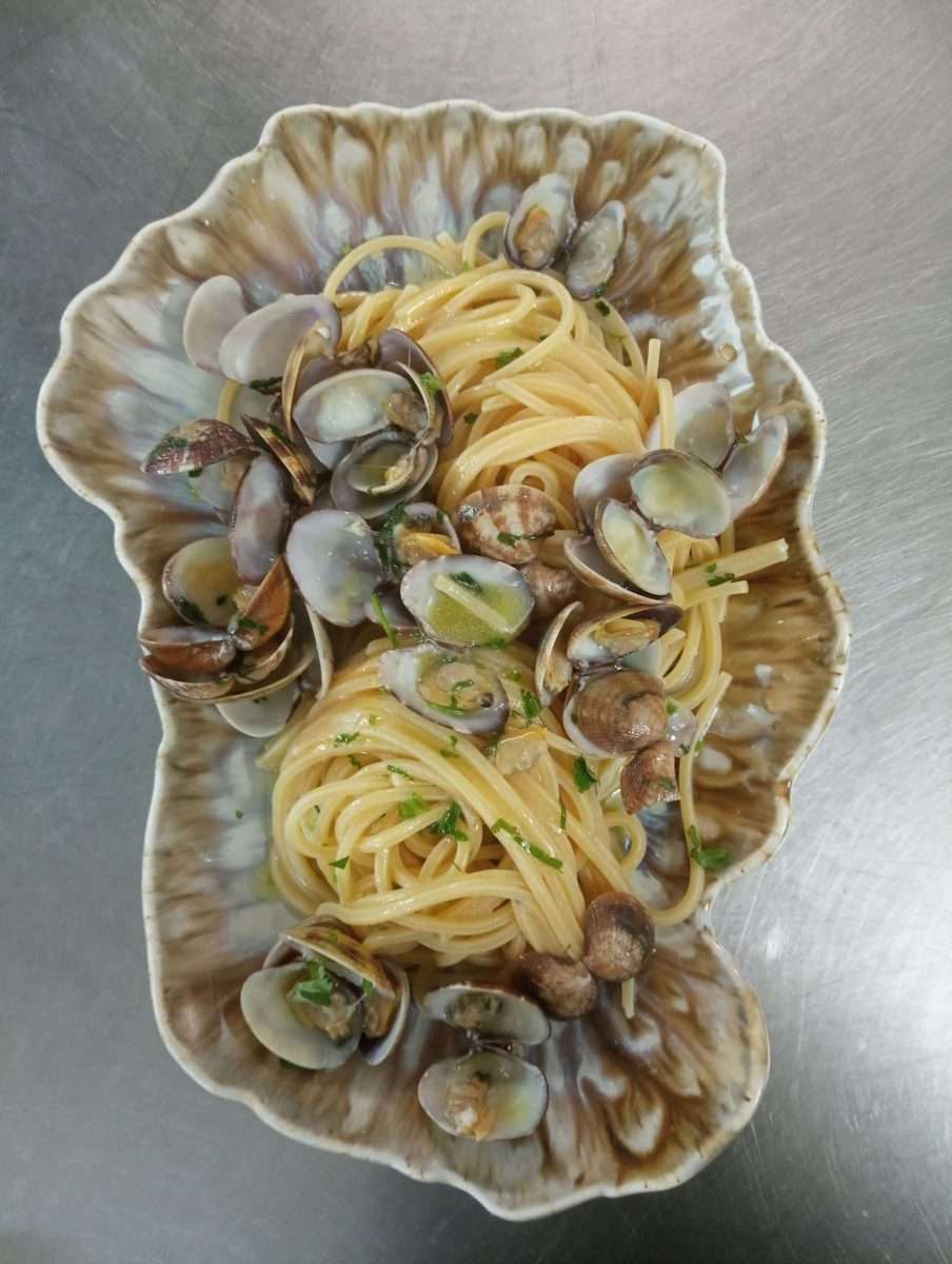Spaghetti alle Vongole Min 2 Porzioni