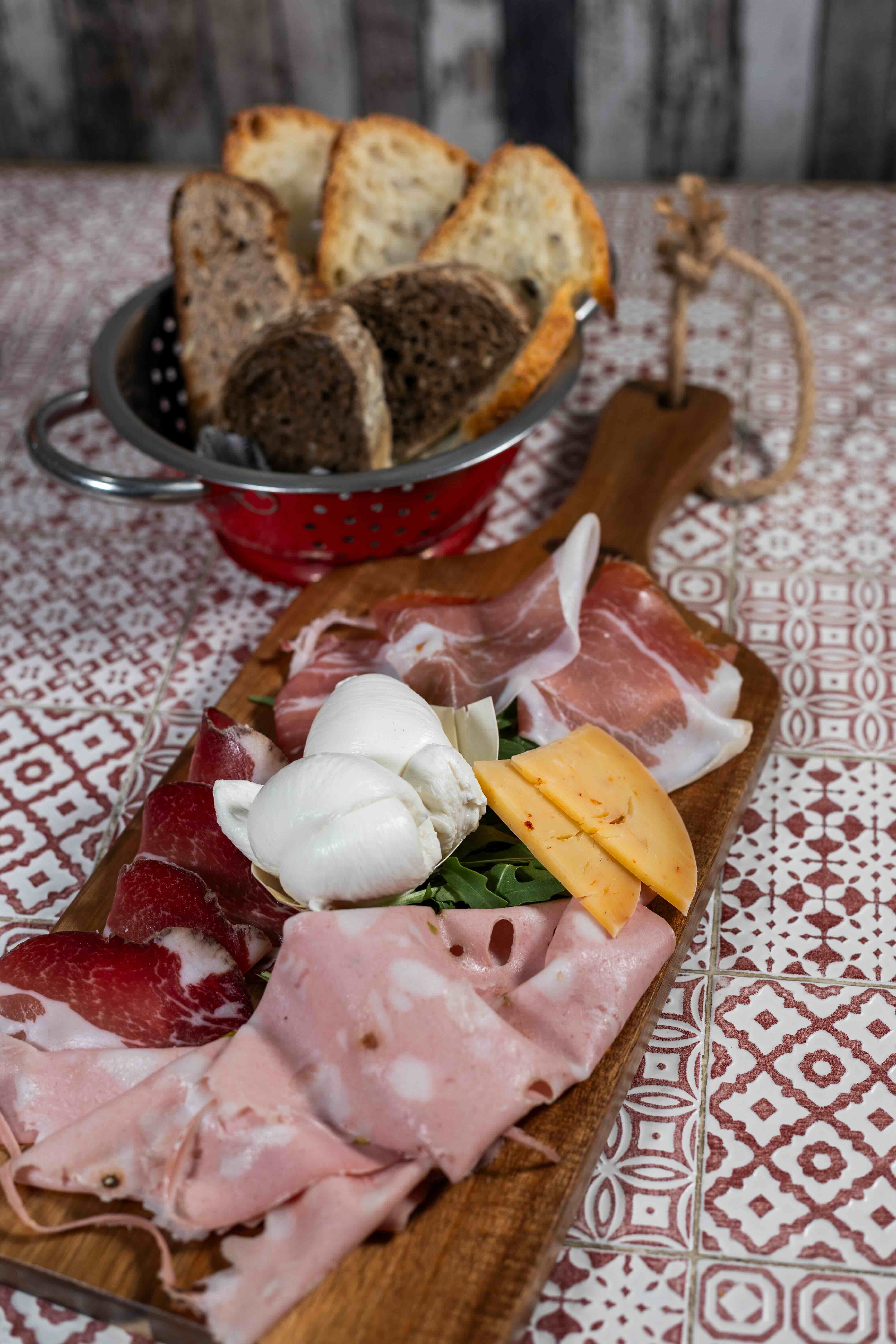 Tagliere Salumi e Formaggi - Immagine 2