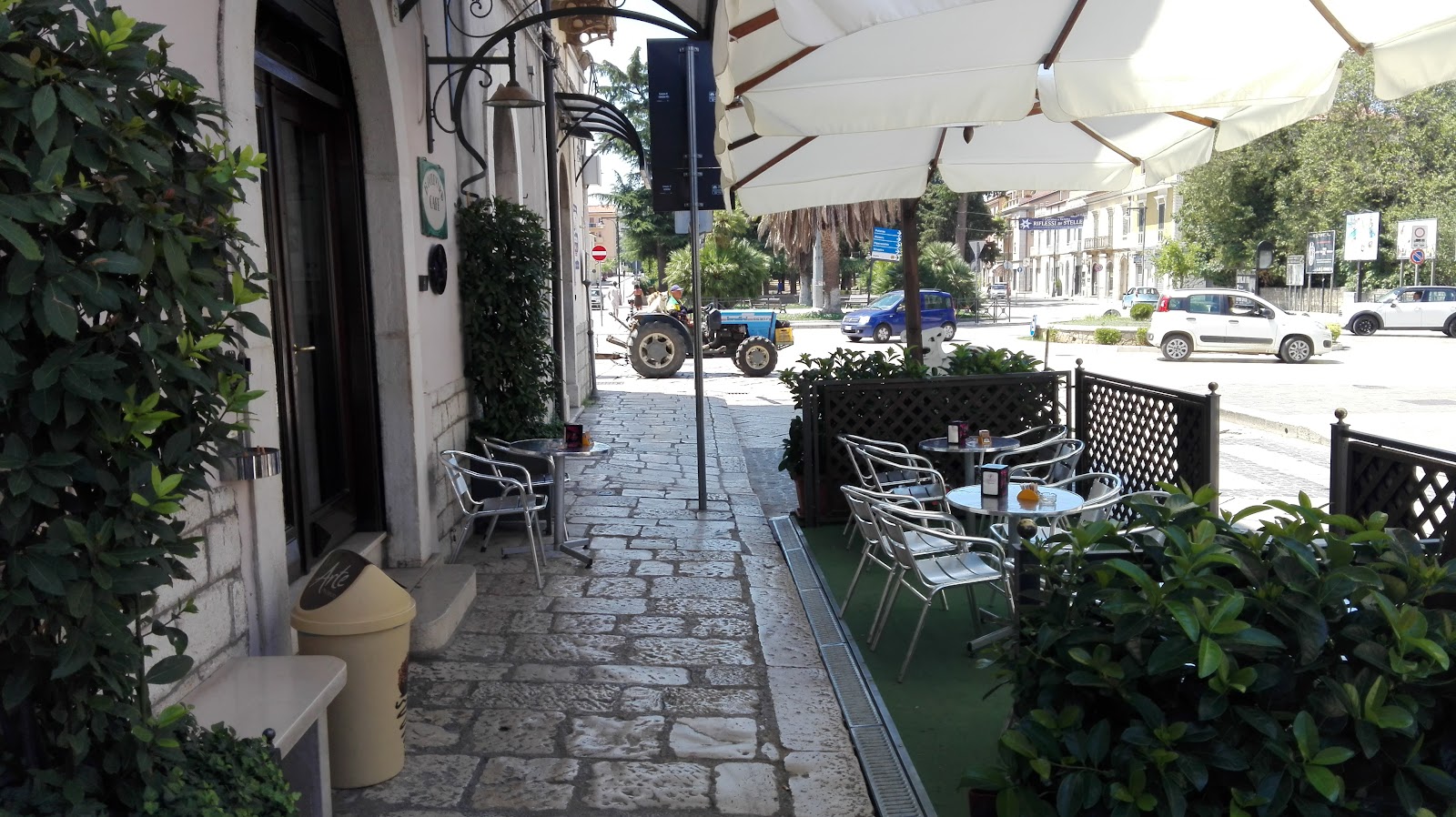 Boulevard Cafè