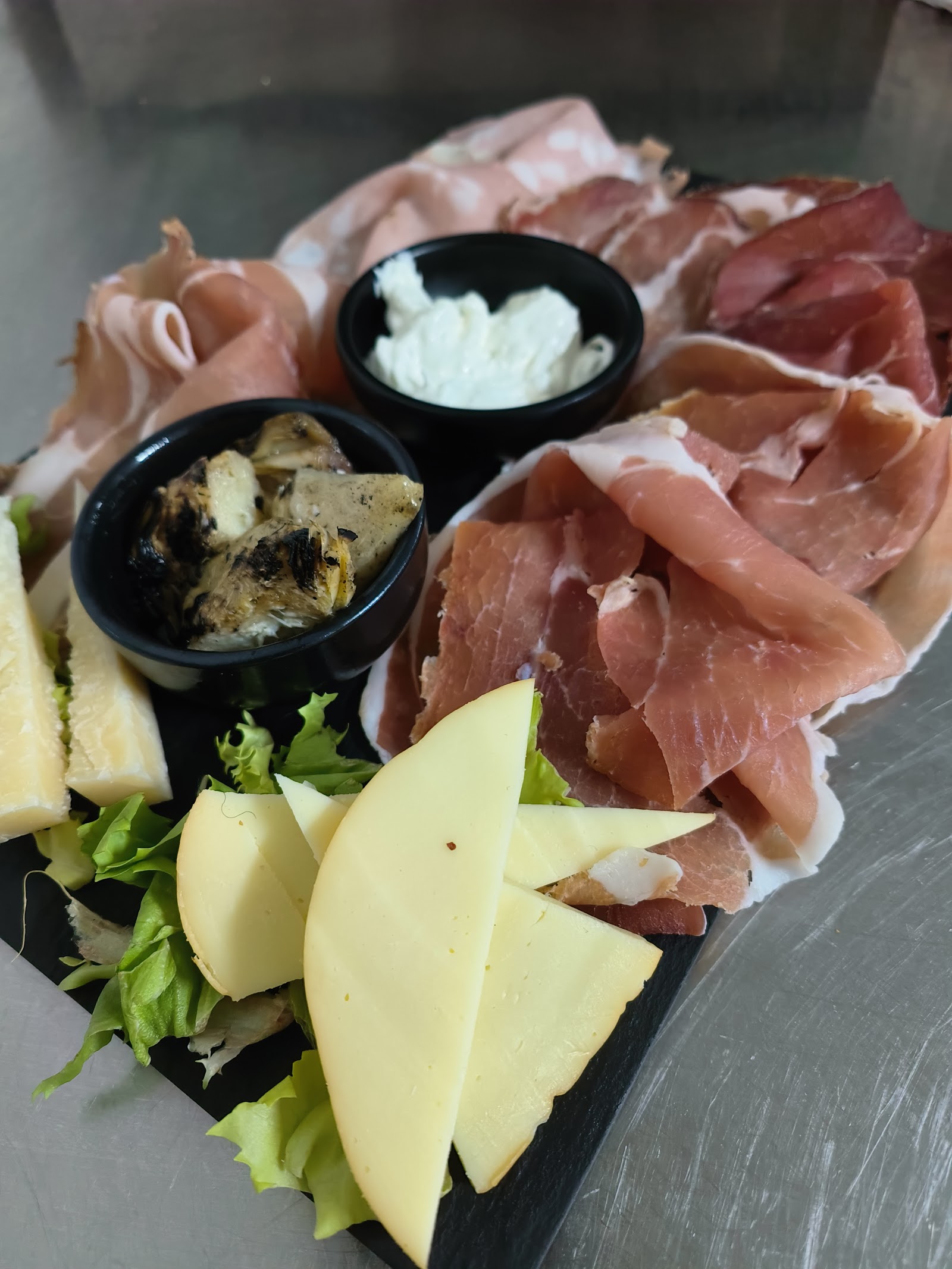 Barcollando - Pub Cafe' Aperitivo Feste Private