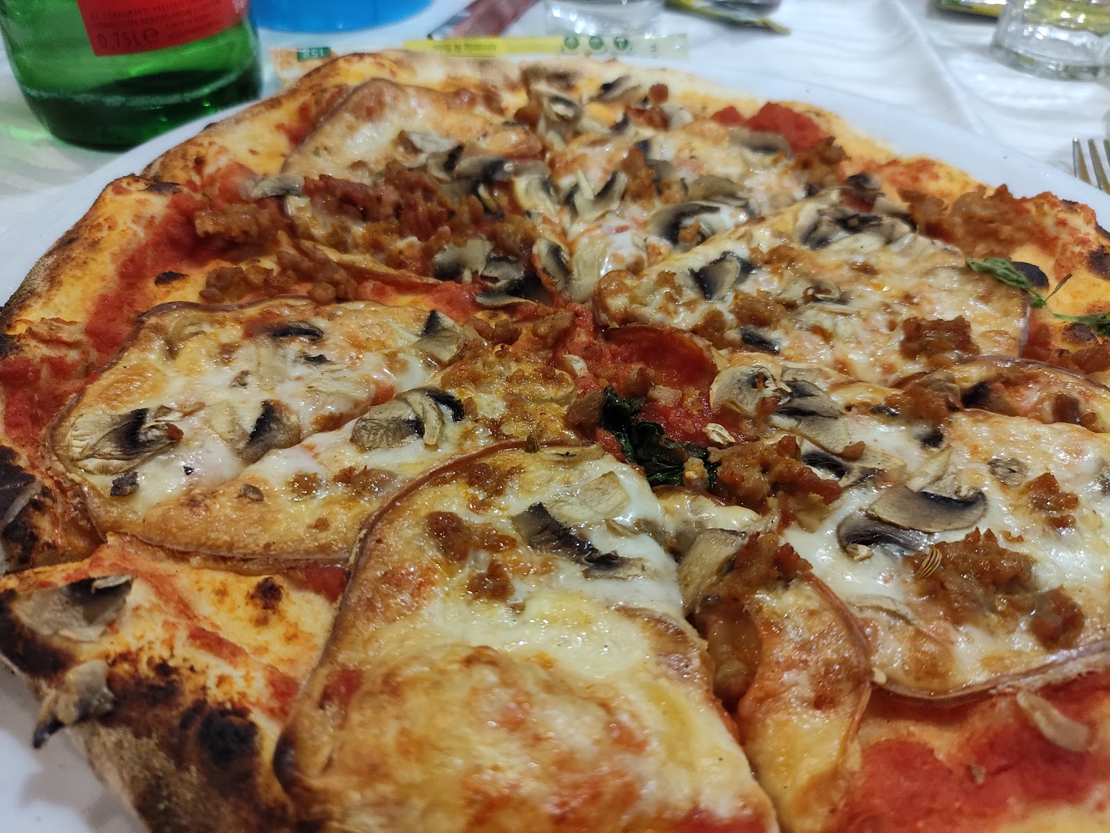 Ristorante Pizzeria Hurricane Wine & Food Di Carmela & Rosanna Santarsiero Sas