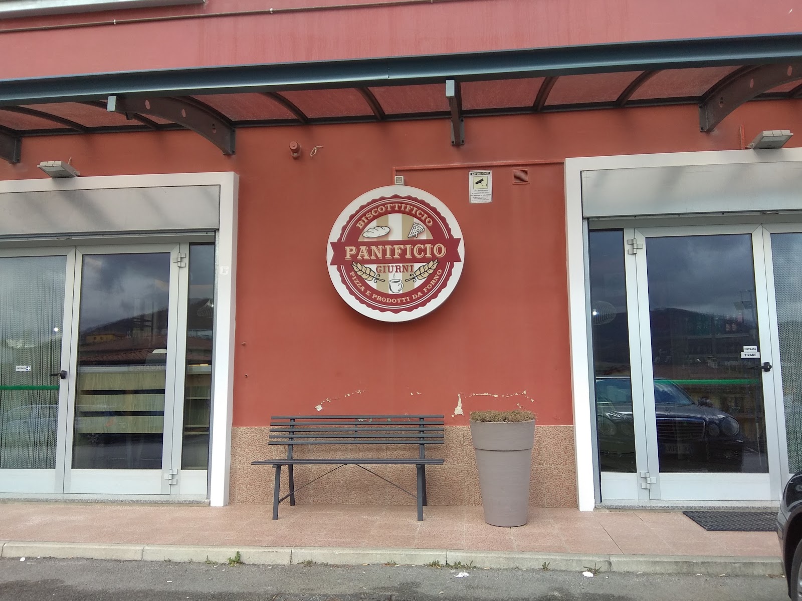 Panificio e biscottificio Giurni