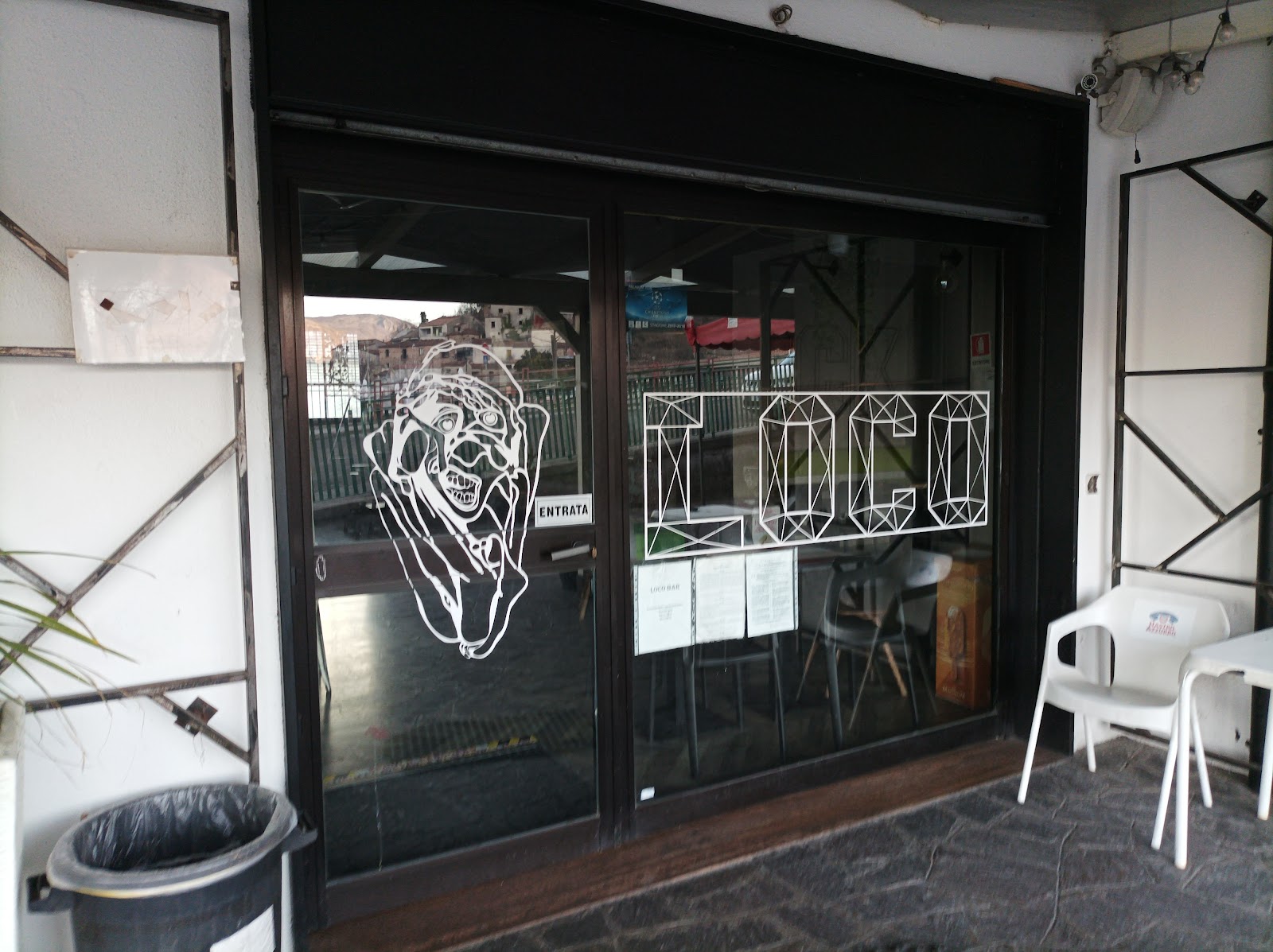 Loco Bar