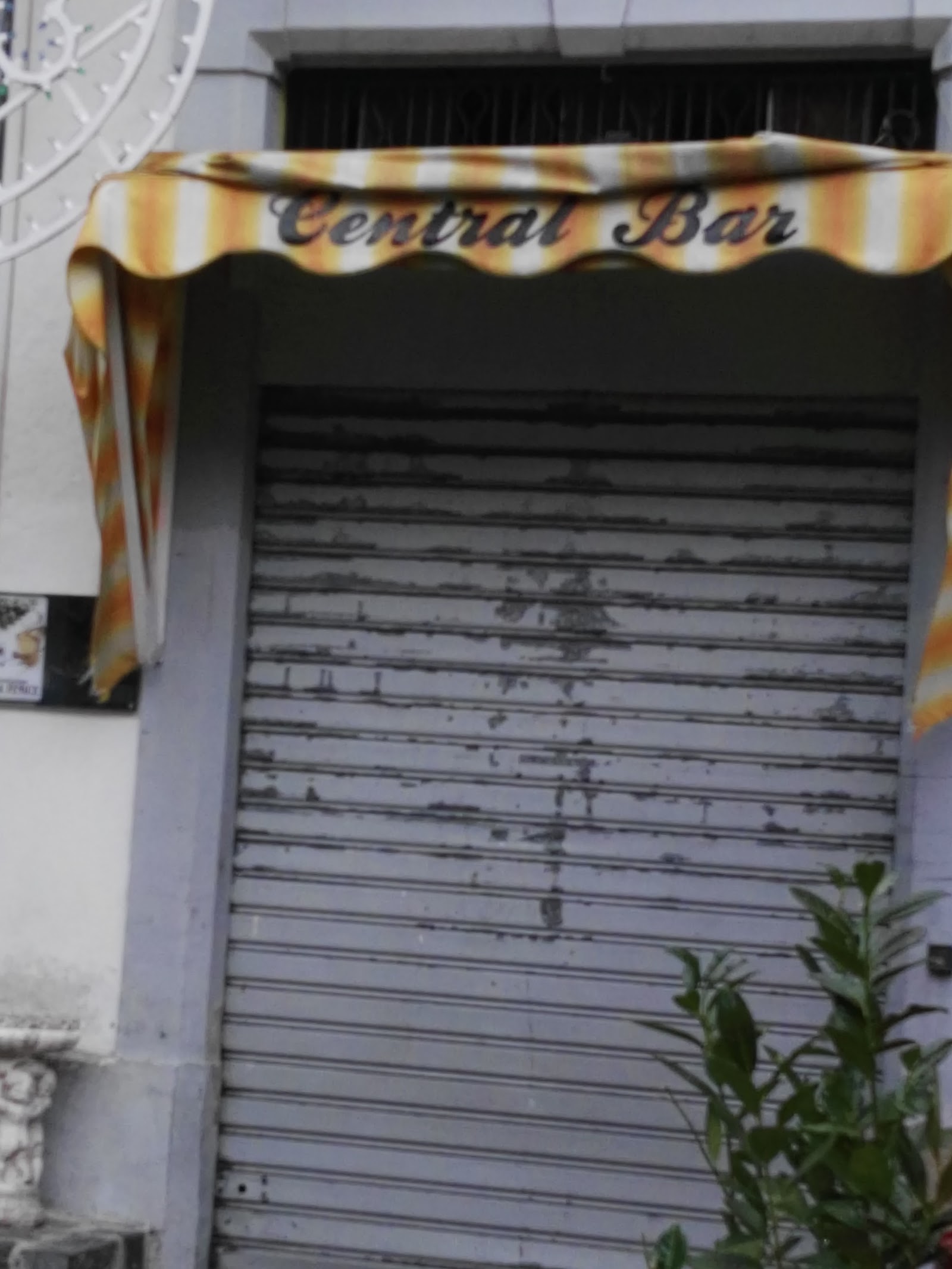 Central Bar