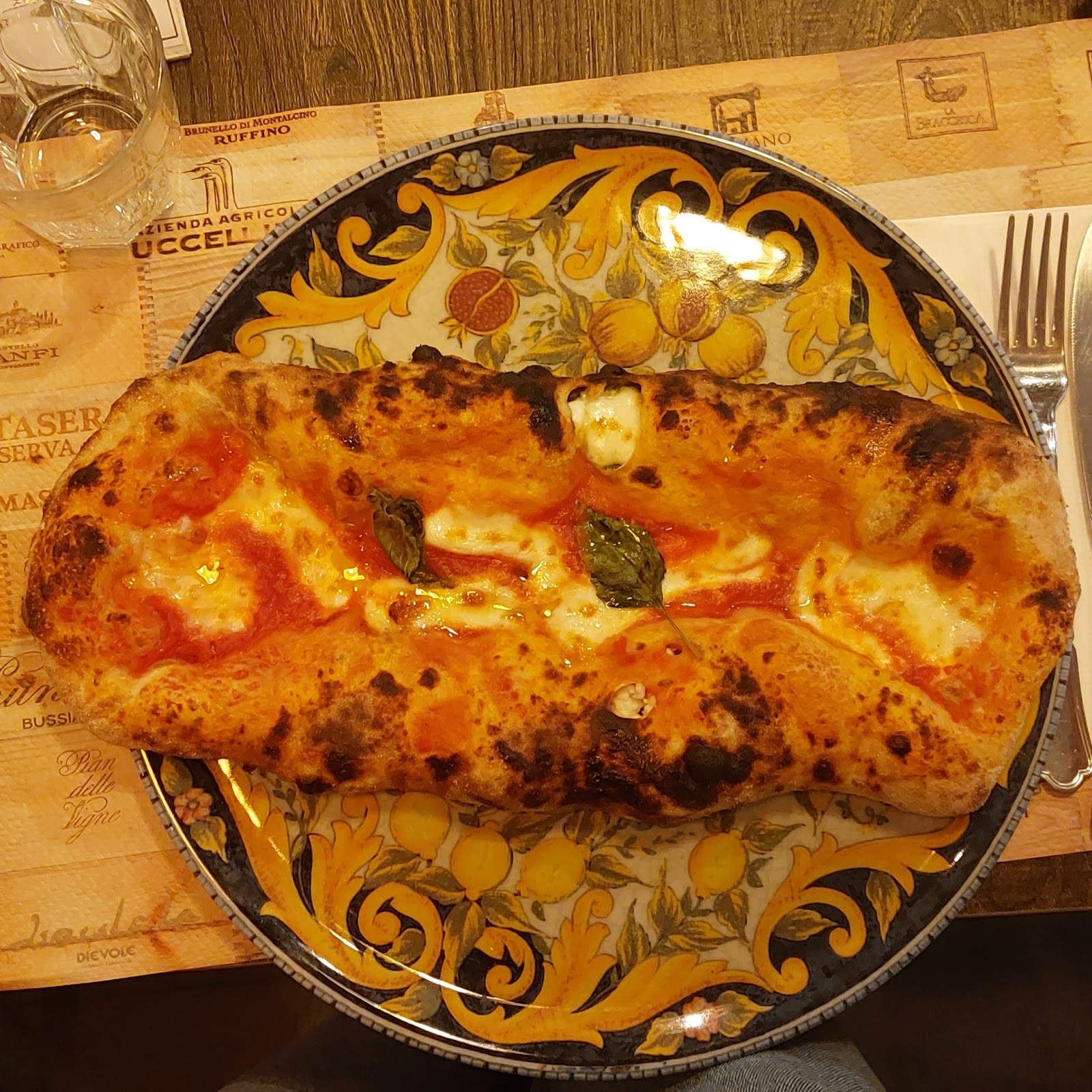 Basilico Fresco Pizza E Cucina