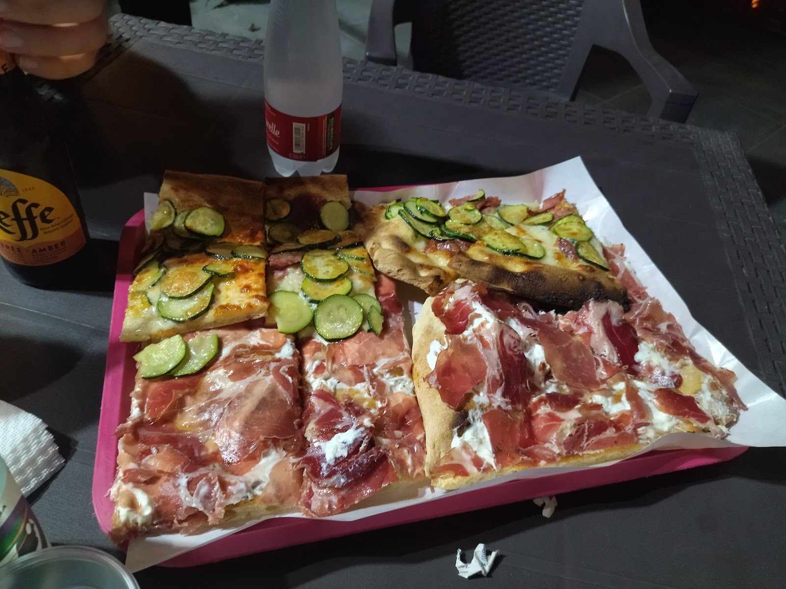 Pizzeria "La Bella Napoli"
