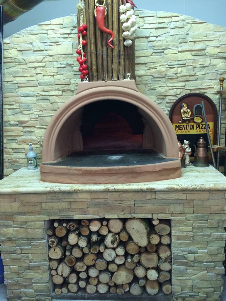 Pizzeria "La Bella Napoli"