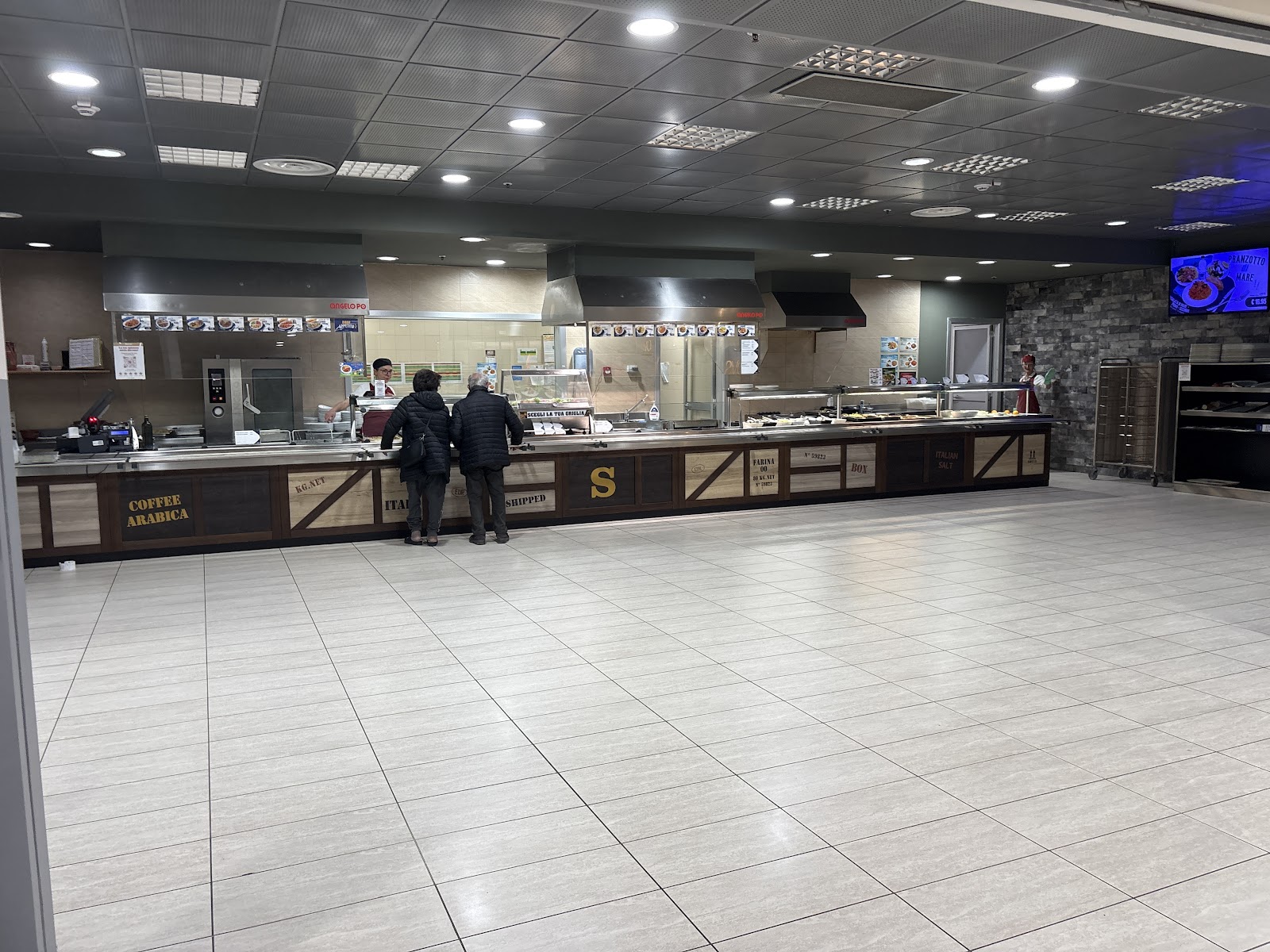 Sarni Ristorazione Lucania Centro Commerciale Polo Acquisti Lucania