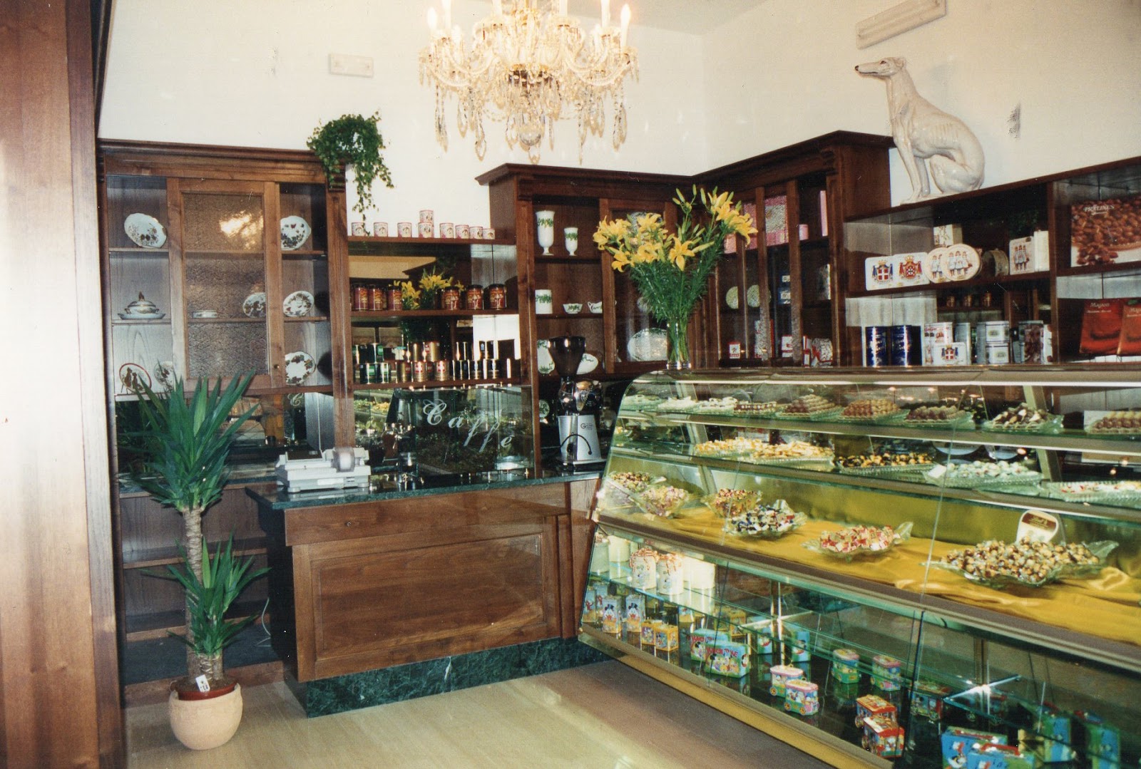 Antica Dolceria Zirpoli E Ragone