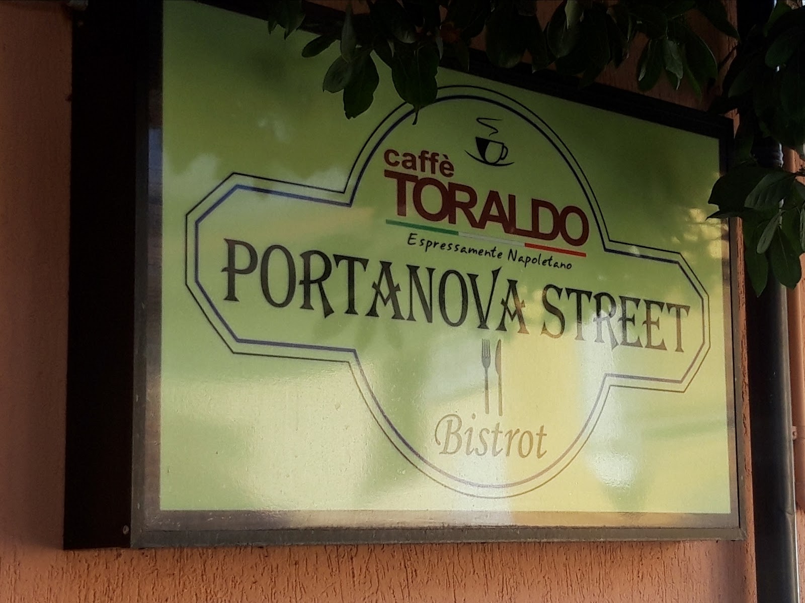 Caffetteria Bistrot Portanova Street