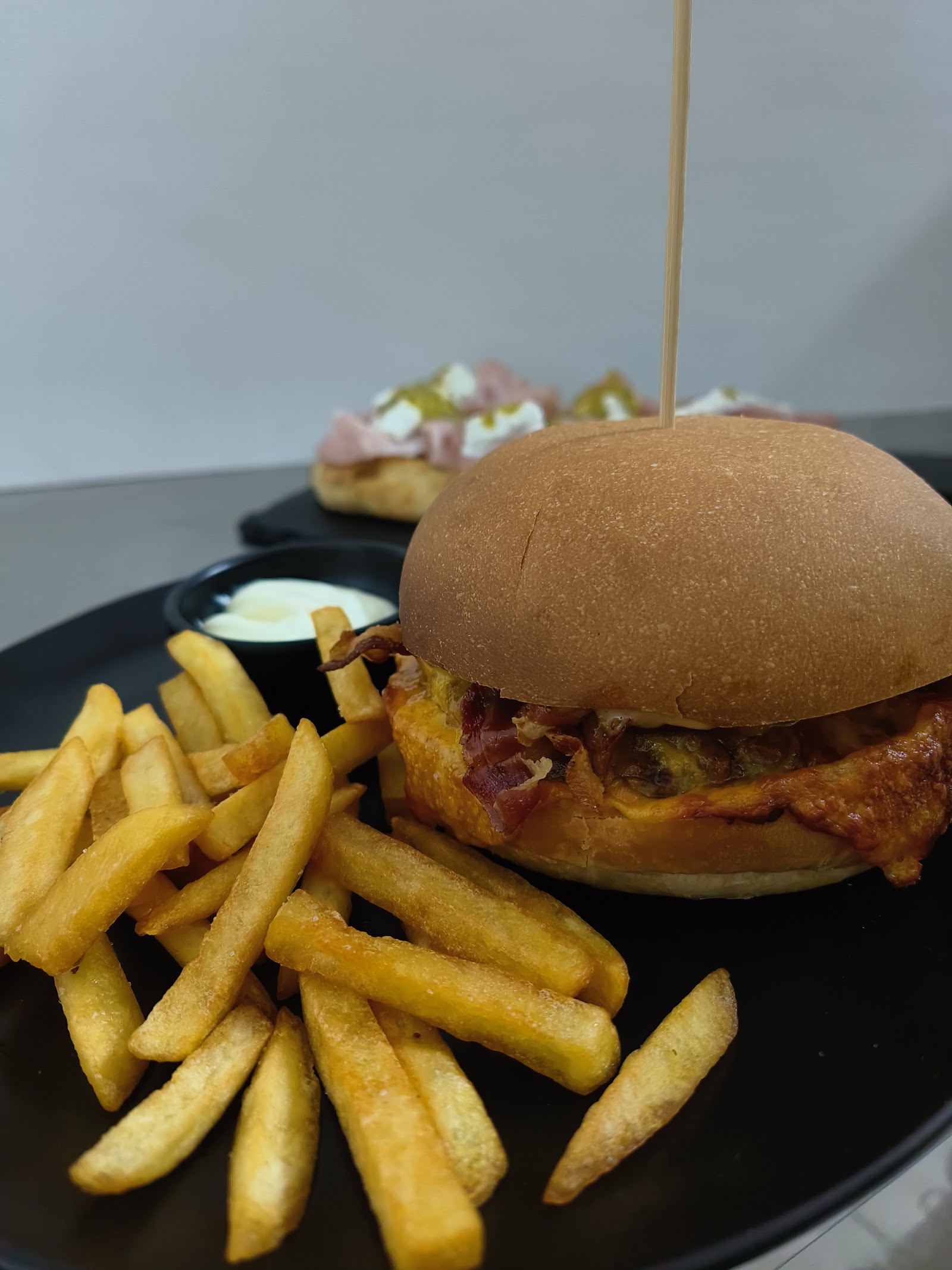 Barcollando - Pub Cafe' Aperitivo Feste Private