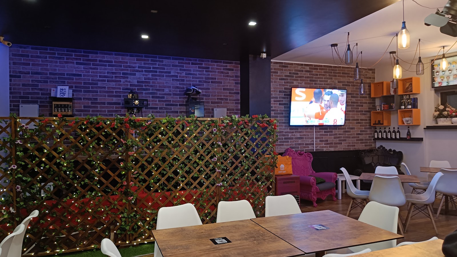 Trinity Esport Pub