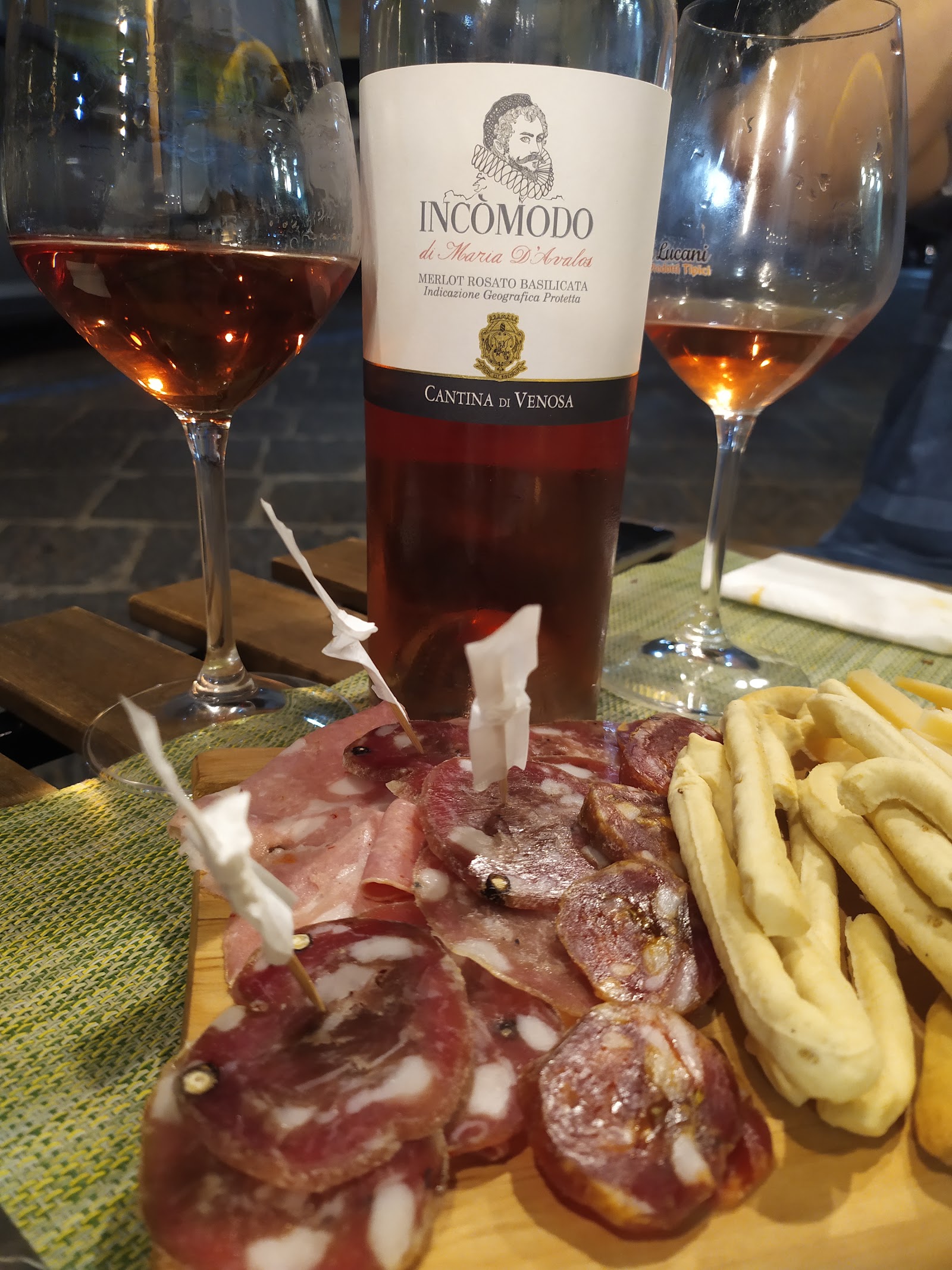 Enoteca e prodotti tipici PIACERI LUCANI