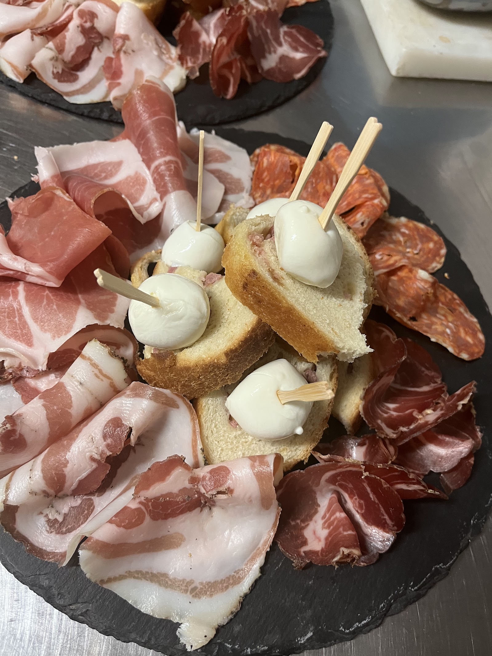 Ponte delle Tavole | Pizzeria | Piatti tipici lucani