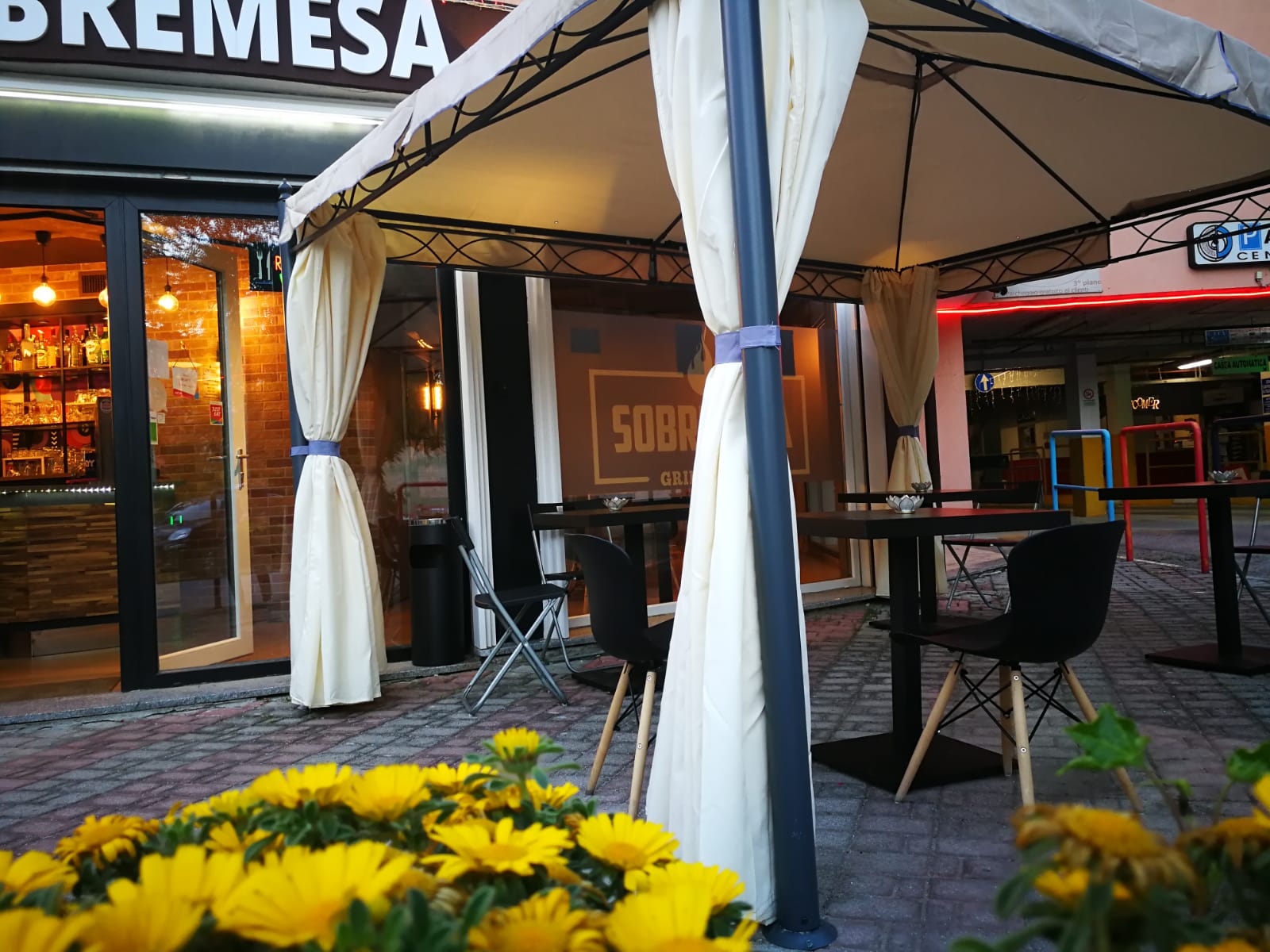 Sobremesa - Grill & Restaurant