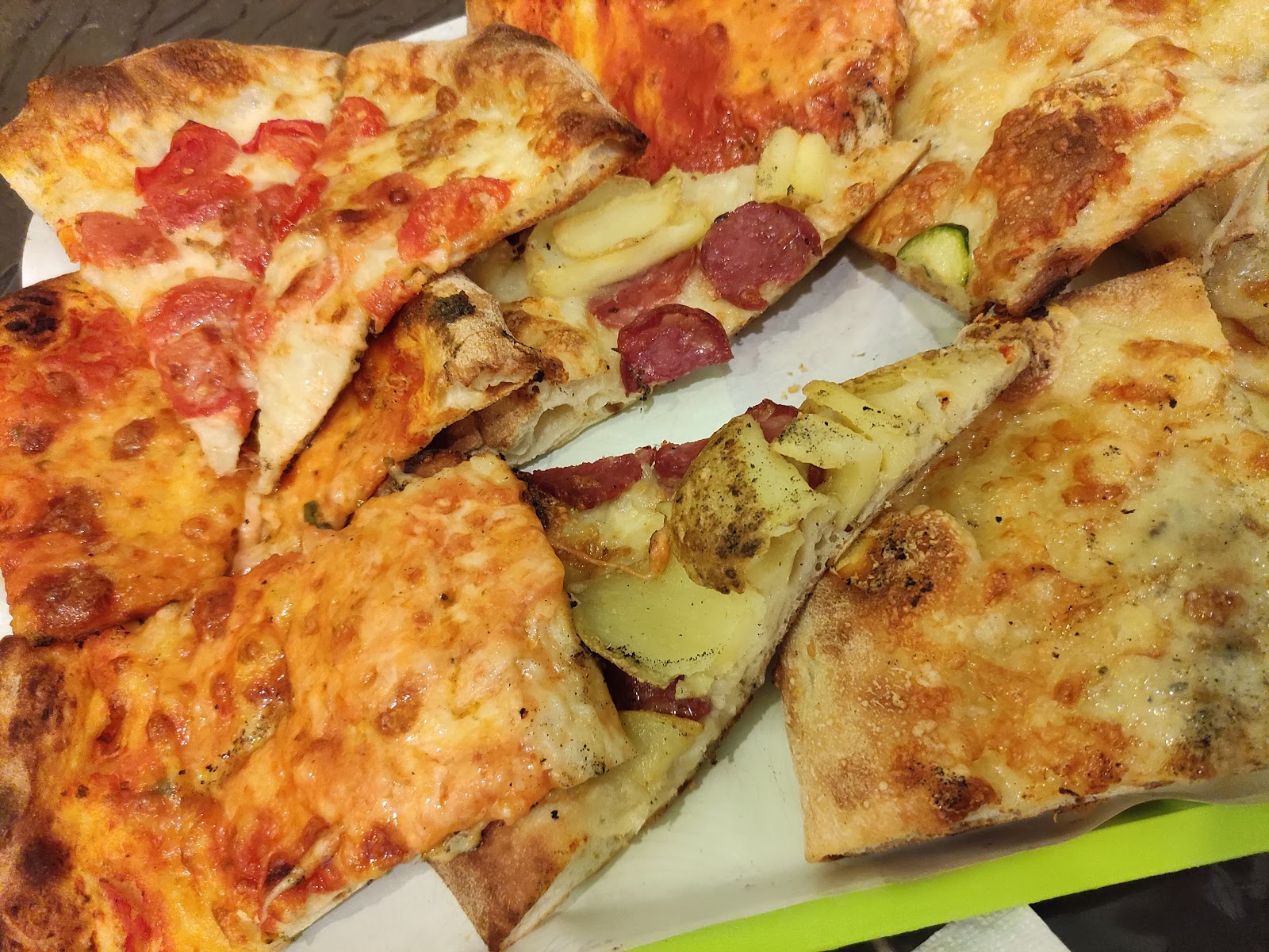 Pizzeria "La Bella Napoli"