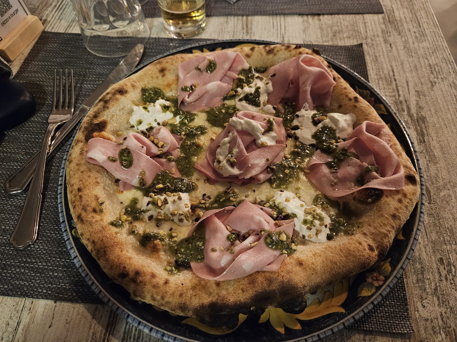 Basilico Fresco Pizza E Cucina
