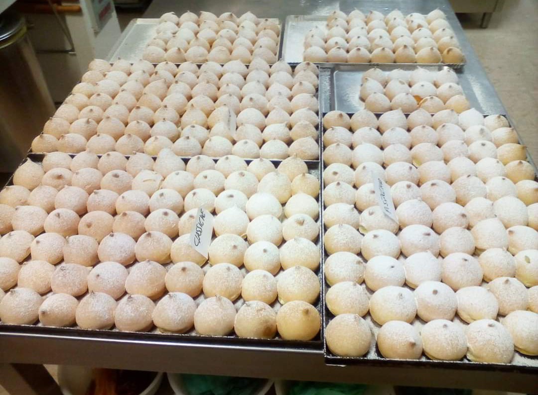 Pasticceria Gelat. Le Dolci Tentaz. Di Postiglione Vincenzo