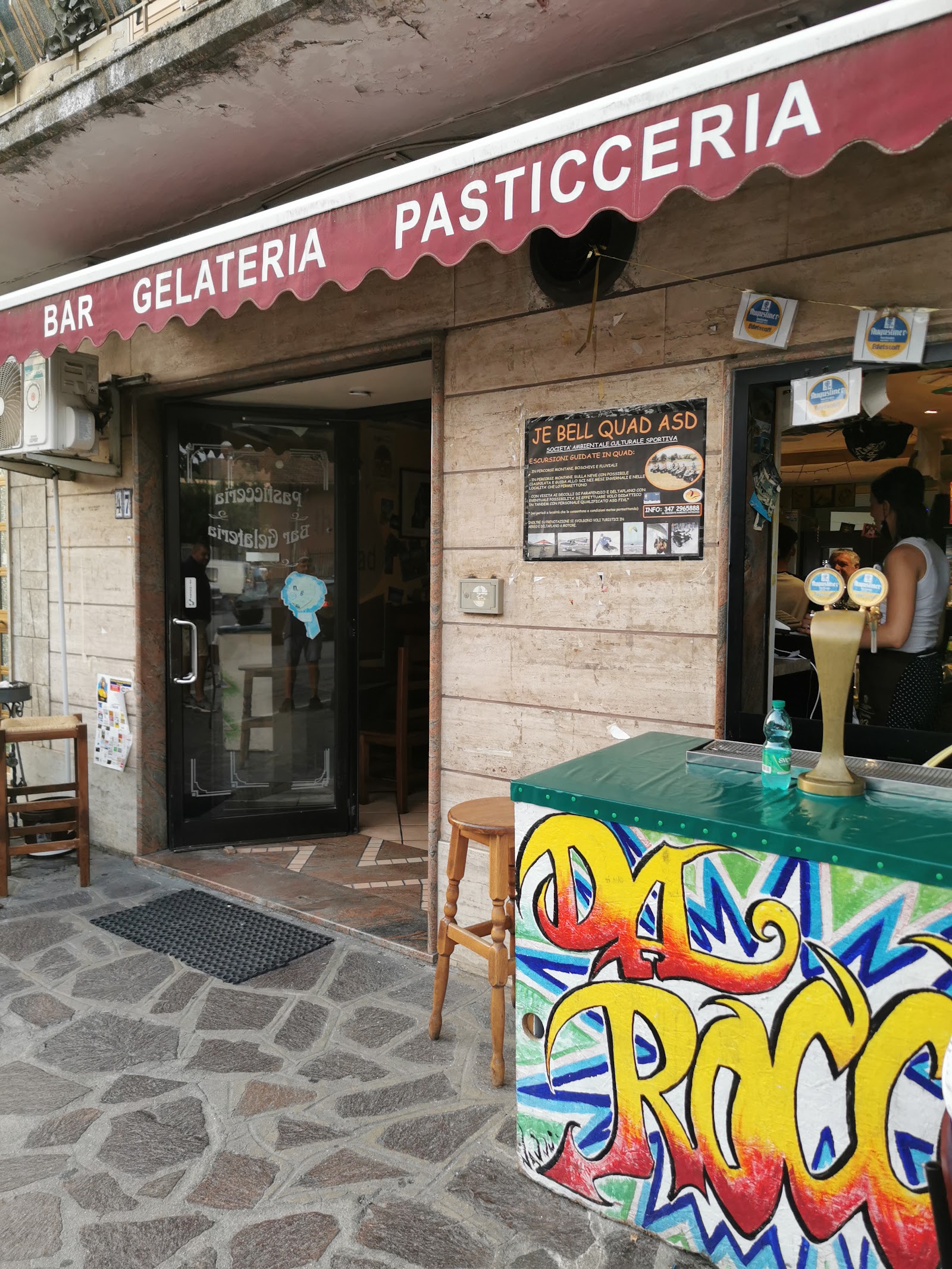 On the Road Cafè