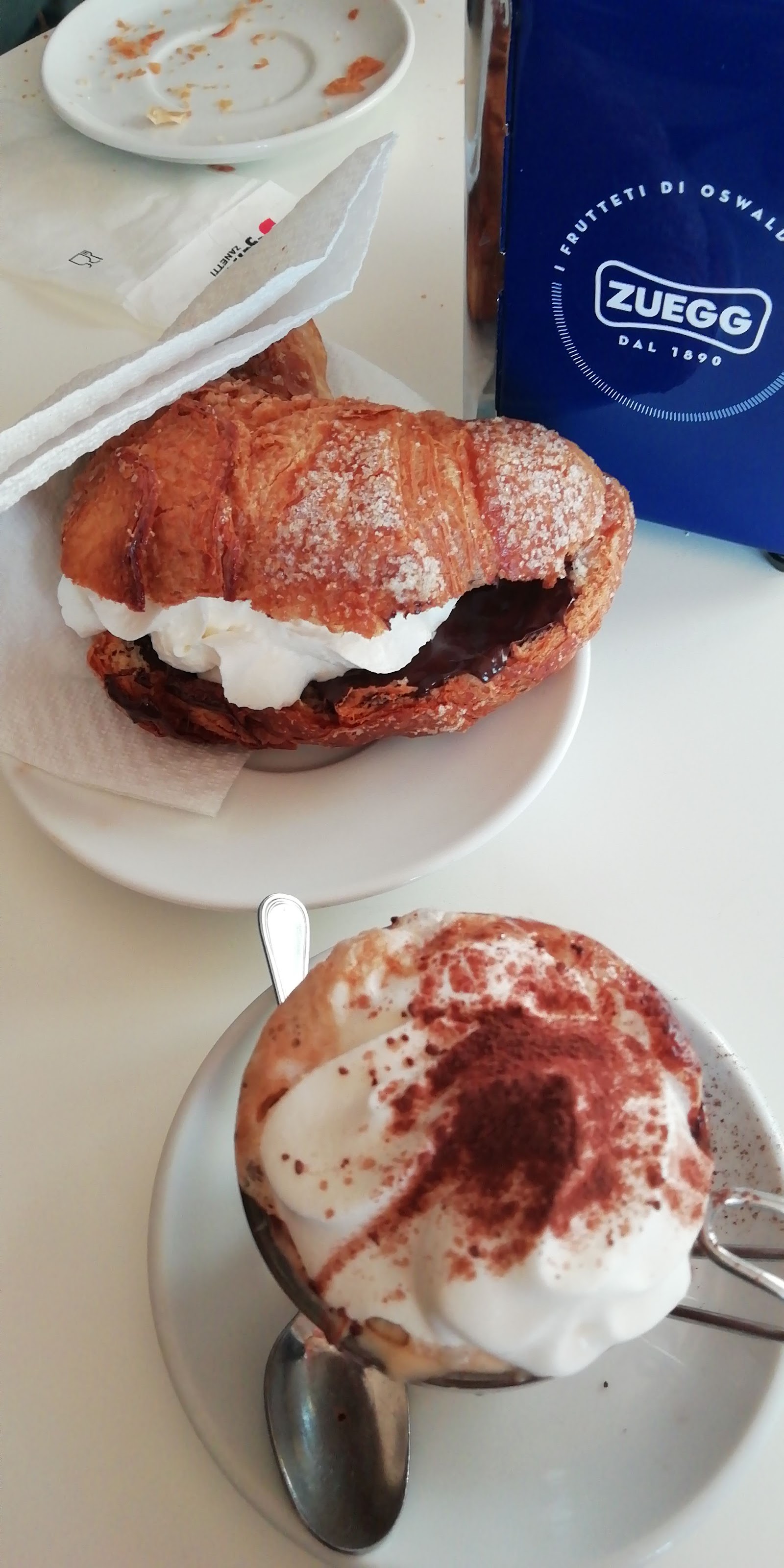 Bus stop café