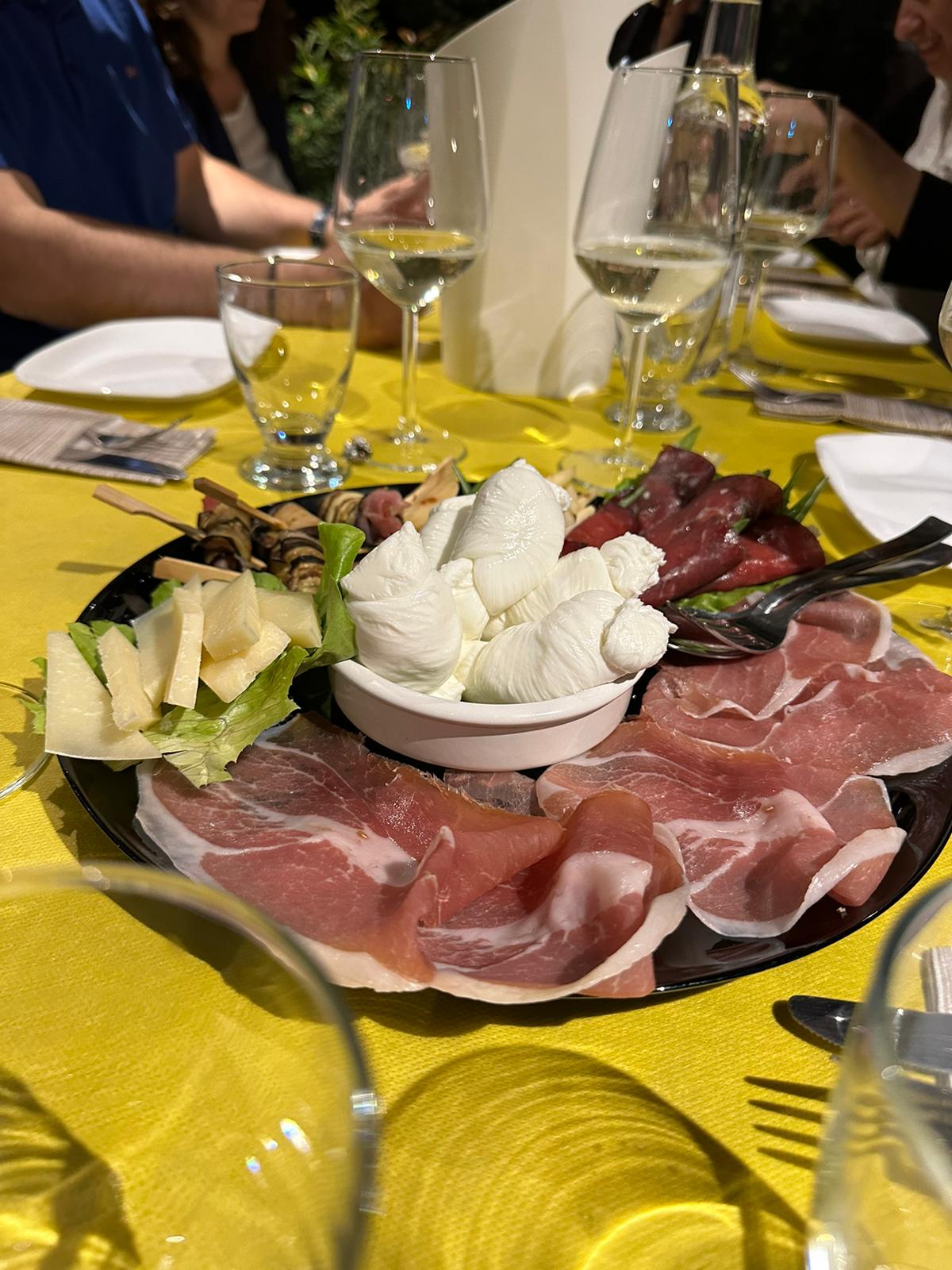 Barcollando - Pub Cafe' Aperitivo Feste Private