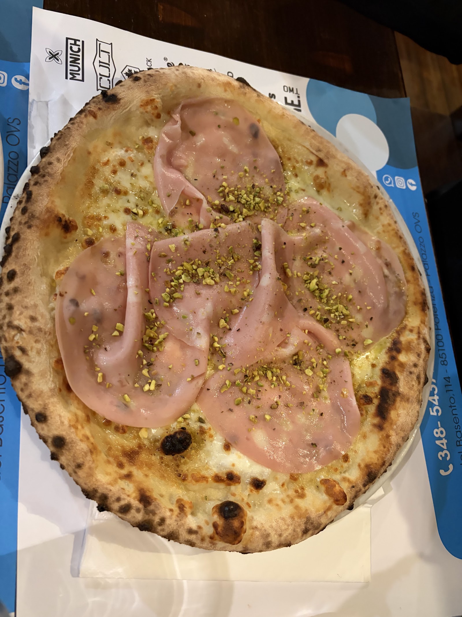 Ristorante Pizzeria Hurricane Wine & Food Di Carmela & Rosanna Santarsiero Sas