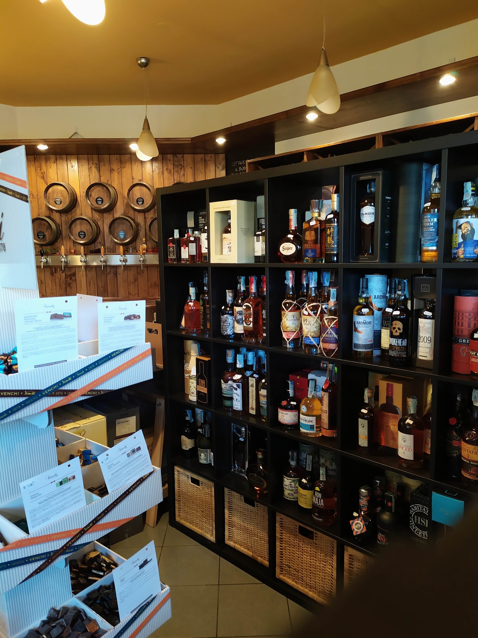 Cantina di Bacco - Via Parigi 36