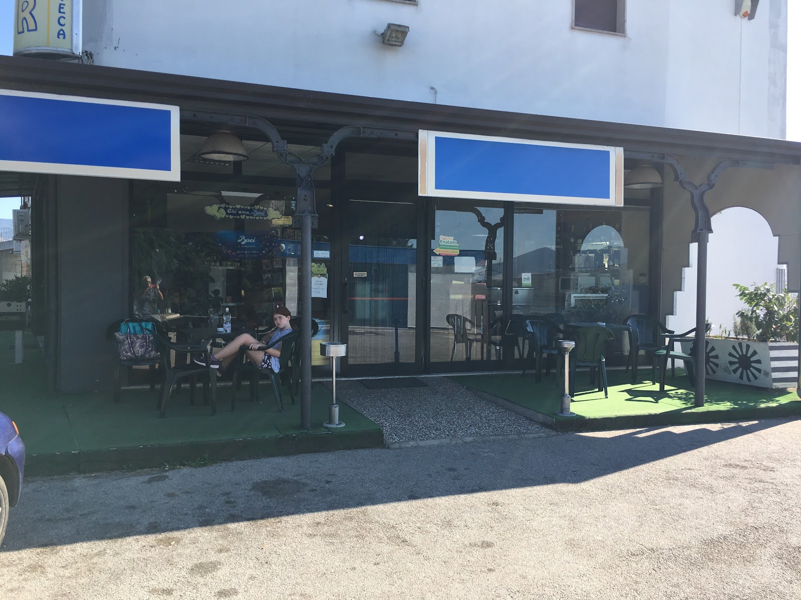 Bar M.G. Di Palladino L. E Figli S.N.C.